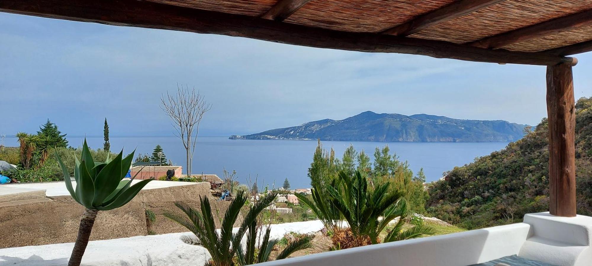 Case Vacanze Marina Longo Санта-Марина-Салина Экстерьер фото