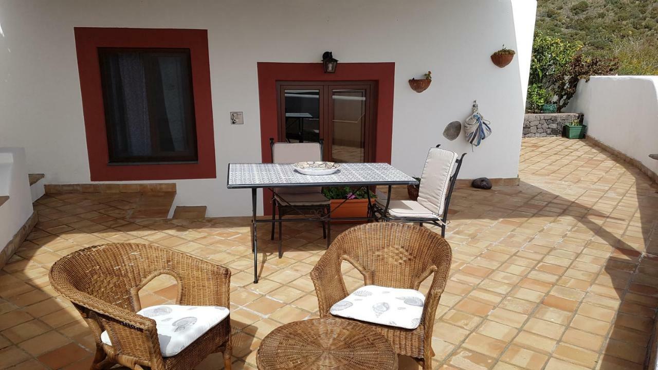 Case Vacanze Marina Longo Санта-Марина-Салина Экстерьер фото